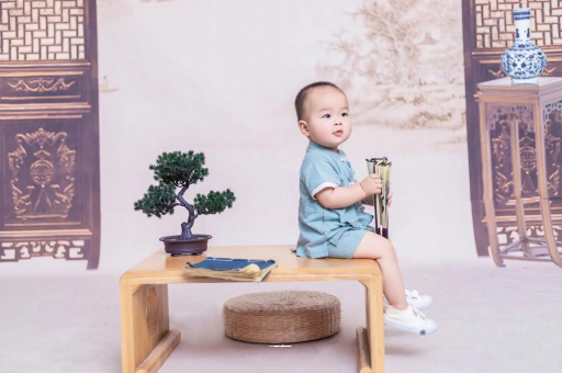 三亚宝宝吃迷糊奶如何纠正